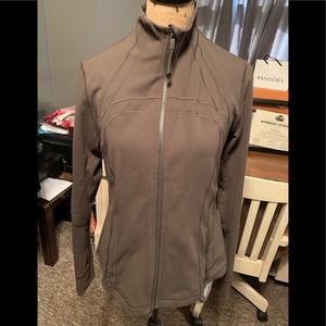 Alight zip up olive green